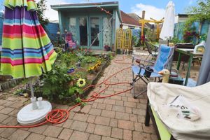 CHAPEL ROAD- click for photo gallery